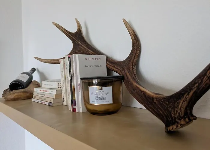 Charming In A Great Location Lägenhet