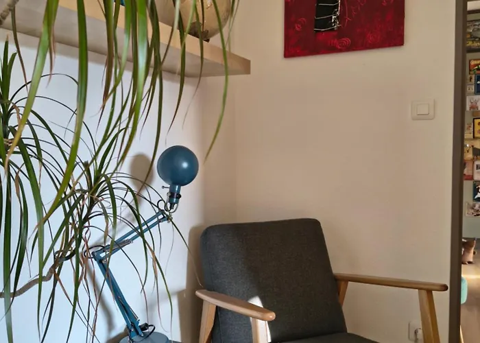 Charming In A Great Location Lägenhet