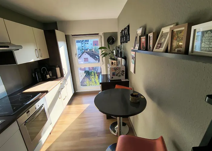 Charming In A Great Location Lägenhet